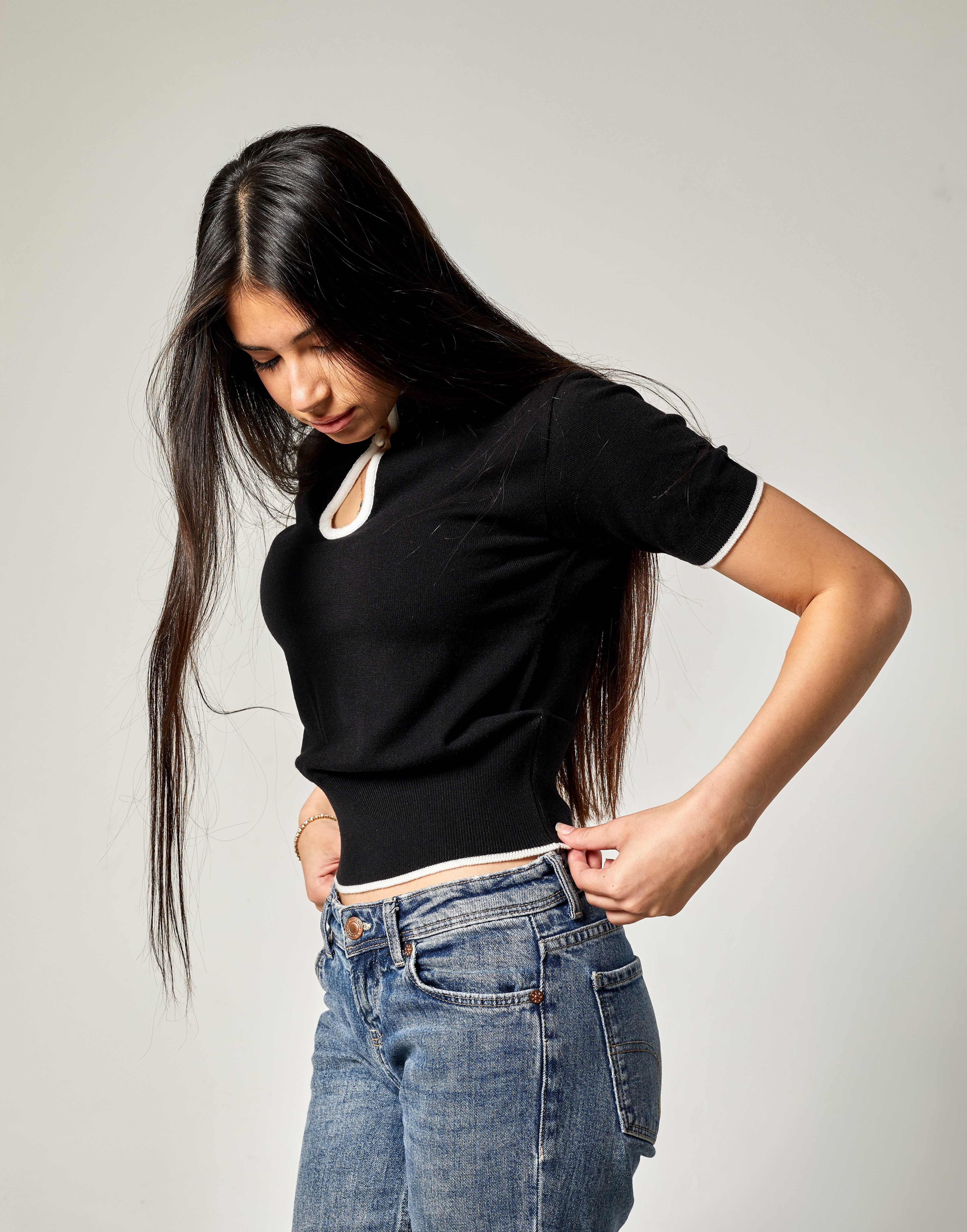 KEYHOLE TOP