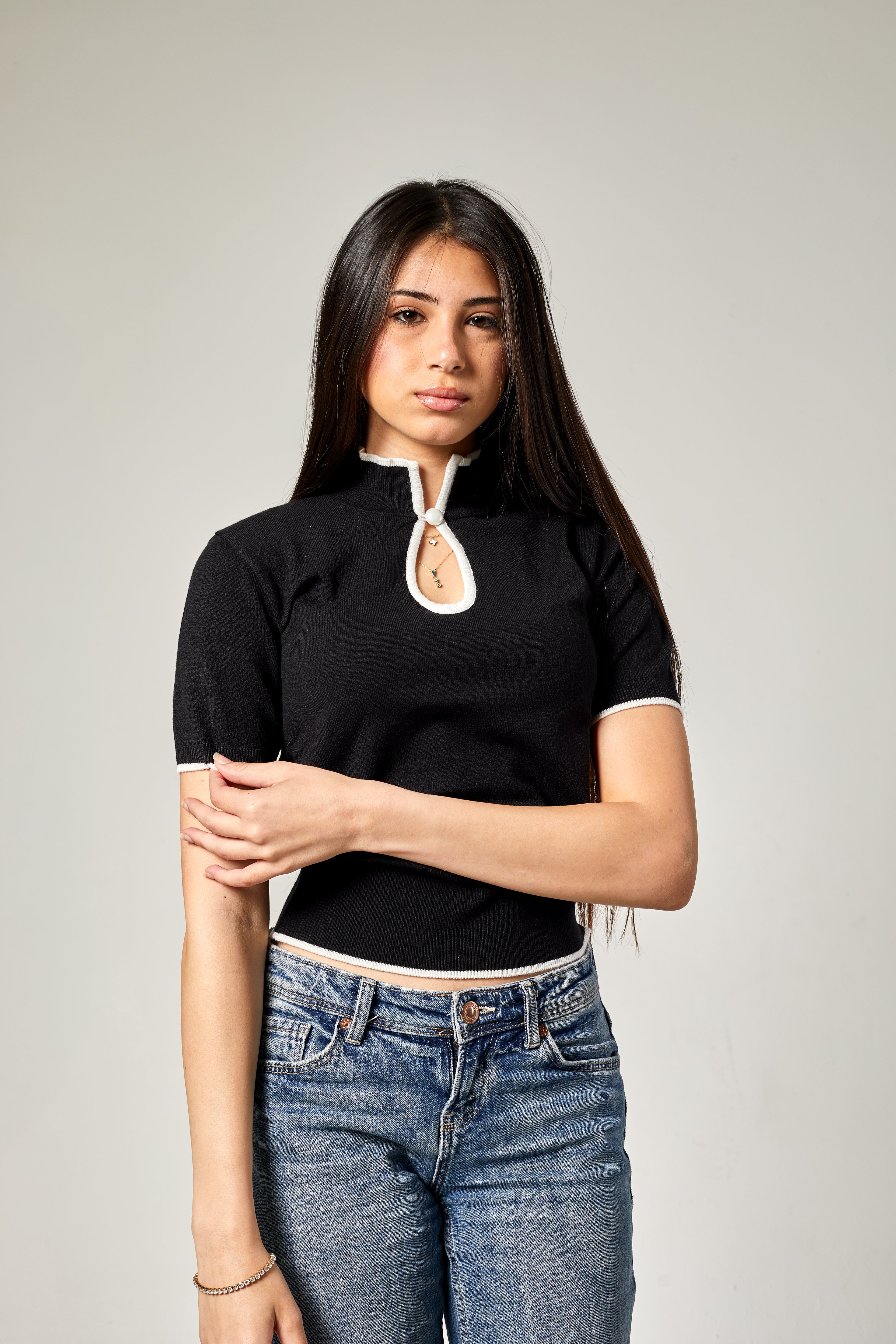 KEYHOLE TOP