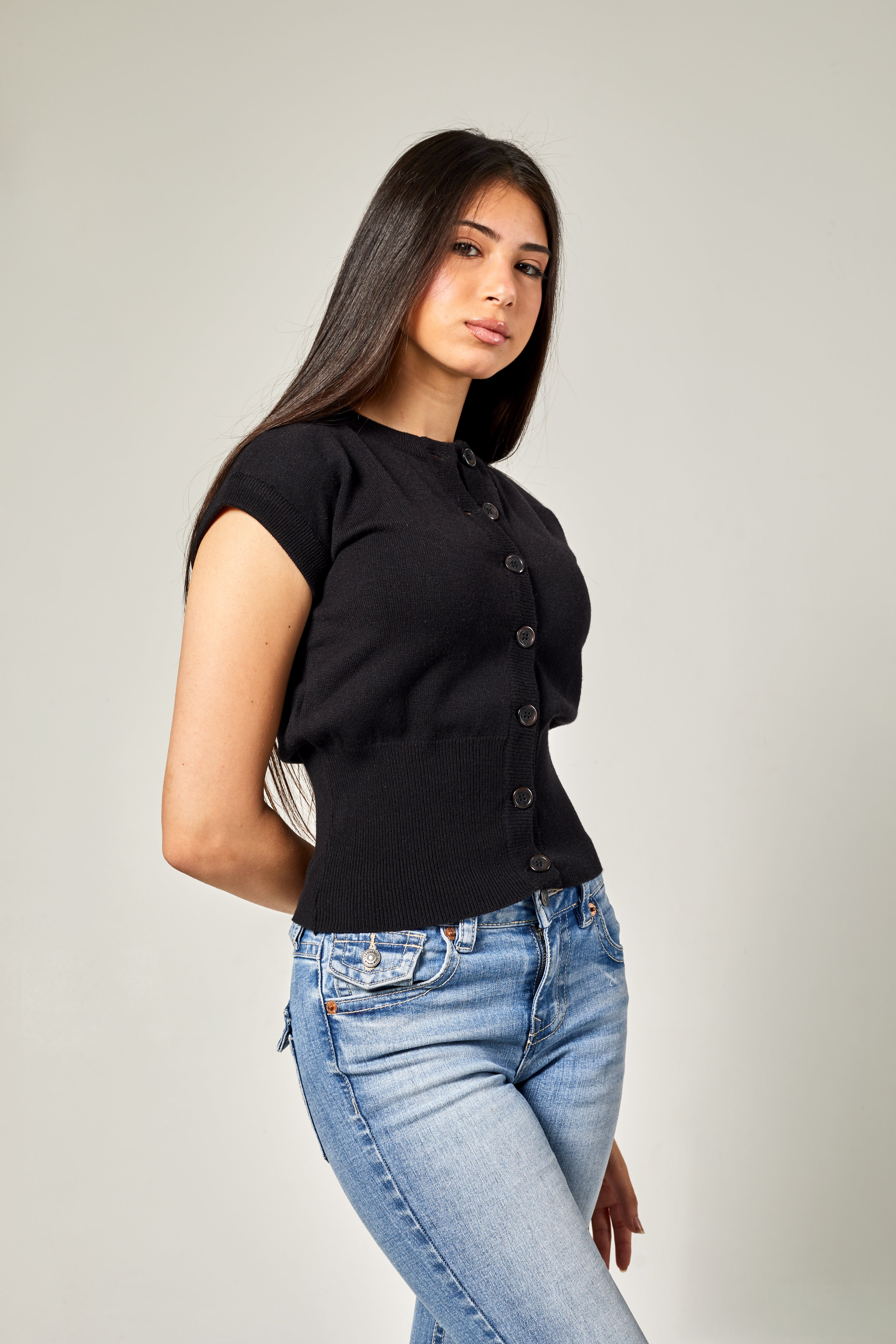 BUTTON-UP KNIT TOP
