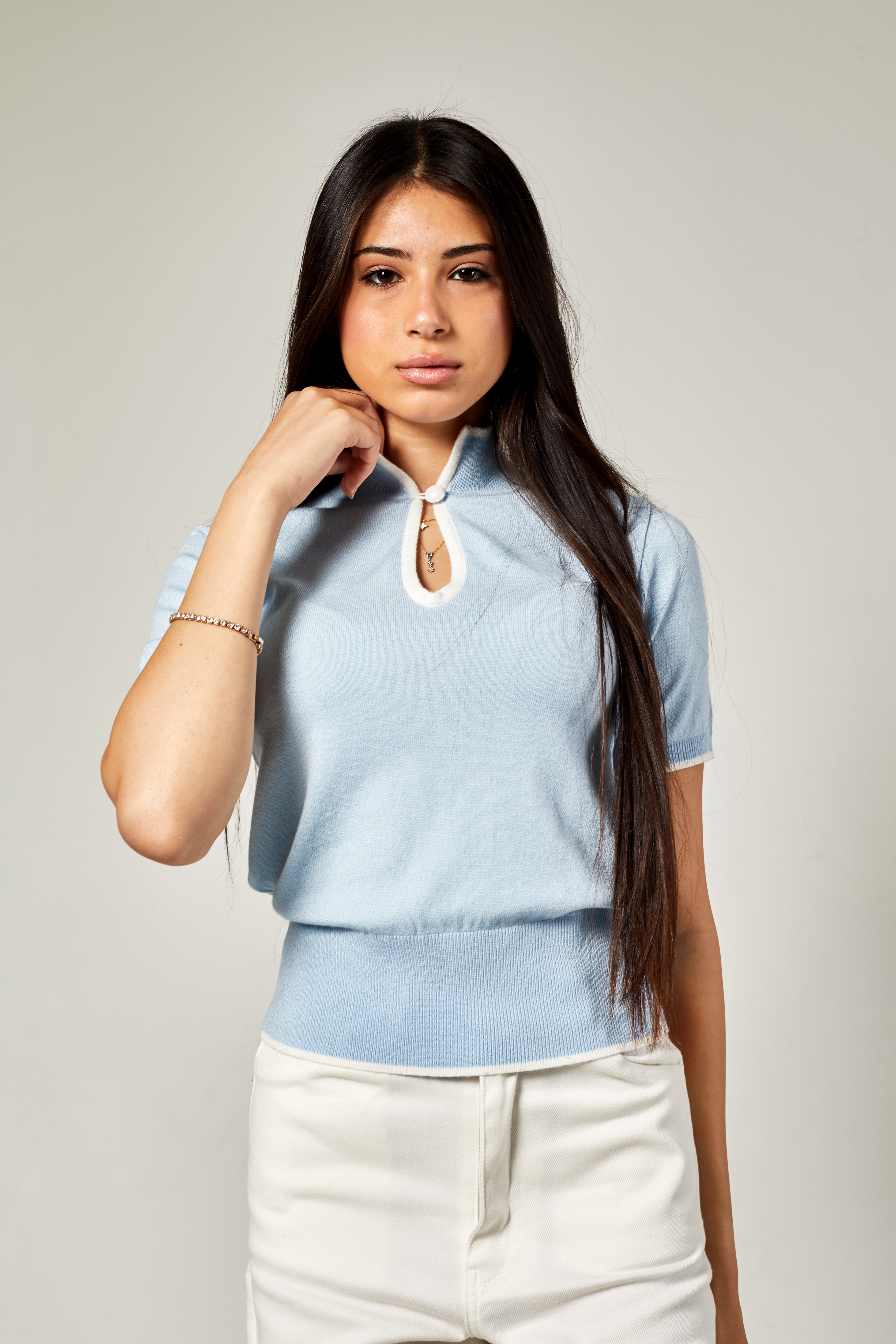 KEYHOLE TOP